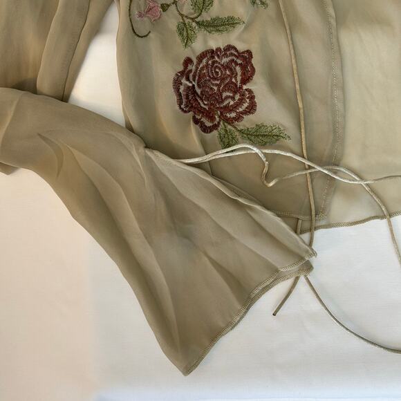 House of CB Front Tie Floral Top - Picture 5 of 6